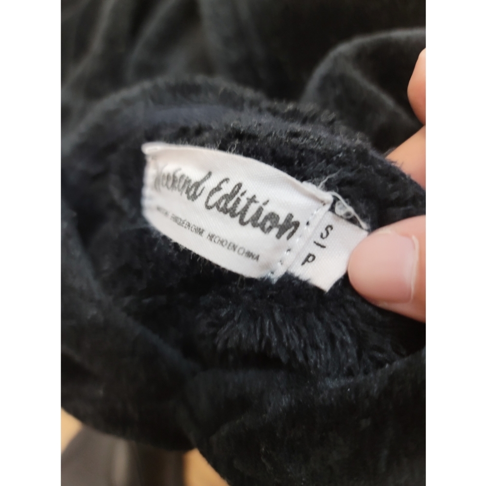 Women's black fleece sherpa weekend edition pull over crop top hoodie size small - Picture 4 of 6